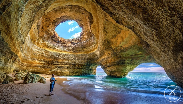 Benagil grot in Portugal